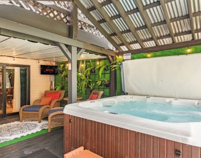 Stargaze Lodge & Luxe Chalet