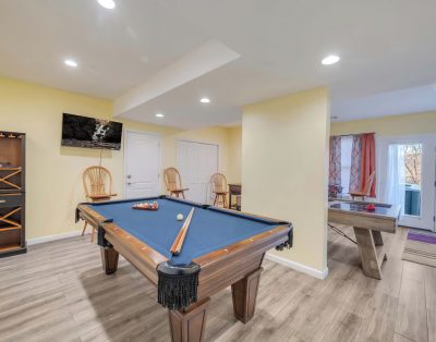 Lake & Slope View Luxury Lodge